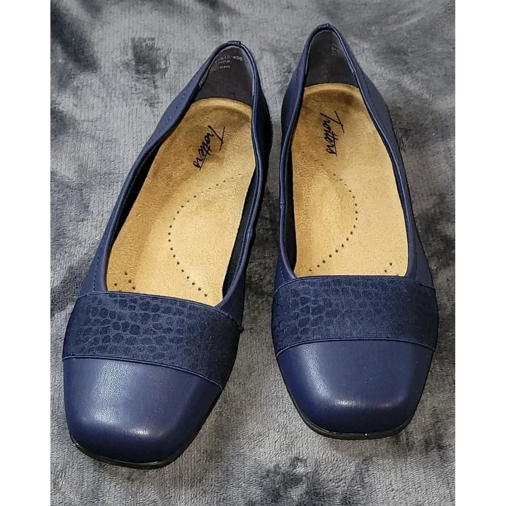 Trotters Samantha‎ Navy Women's Slip On 10WW Loafers T1812-400